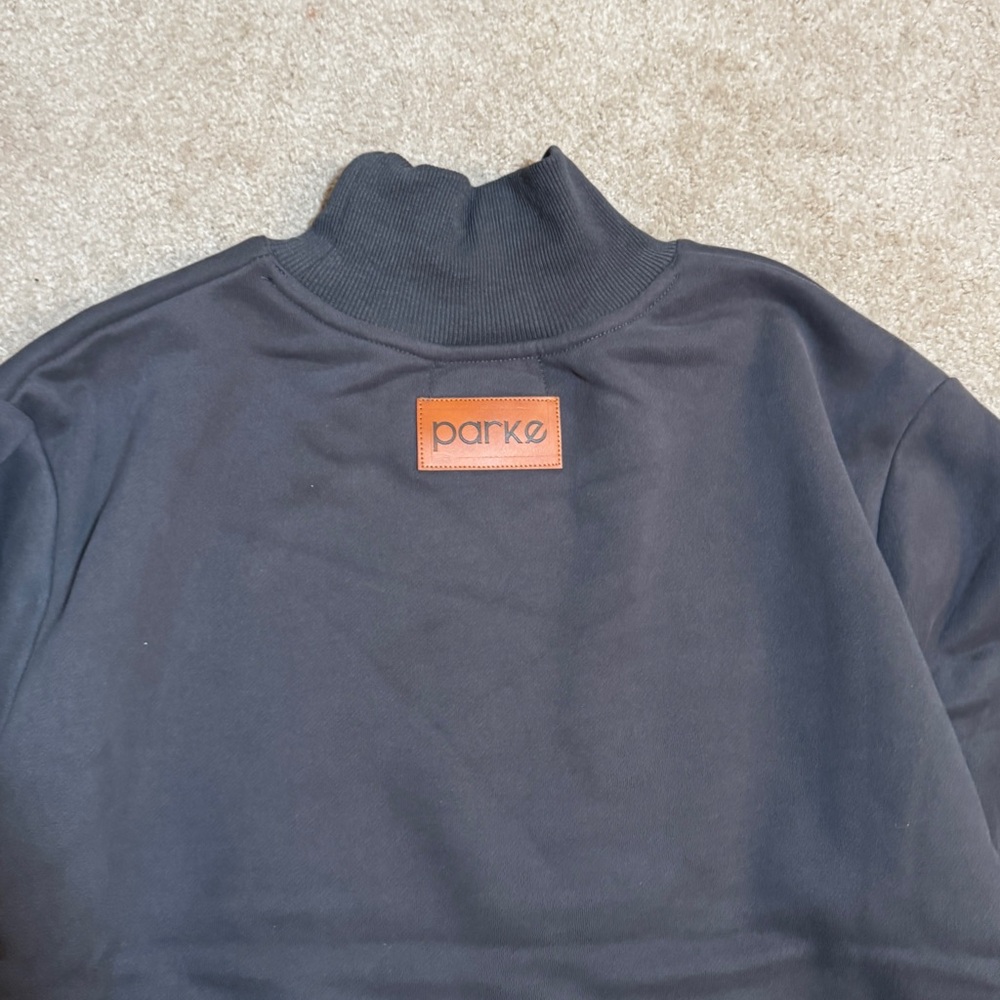NWT Parke Fleece Turtleneck Sweatshirt in Midnight Charcoal dark gray - Picture 4 of 5